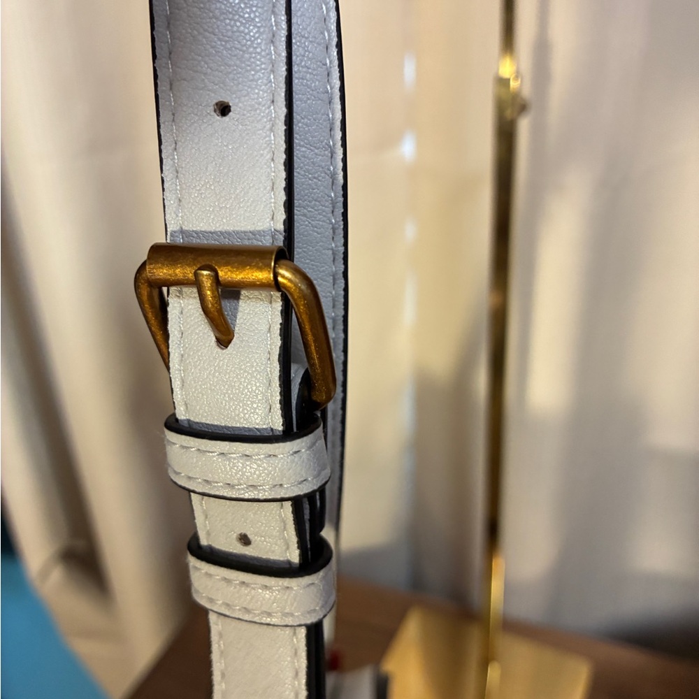 Rosetti White Quilted Dome Crossbody with Gold Logo NWT - Picture 16 of 17